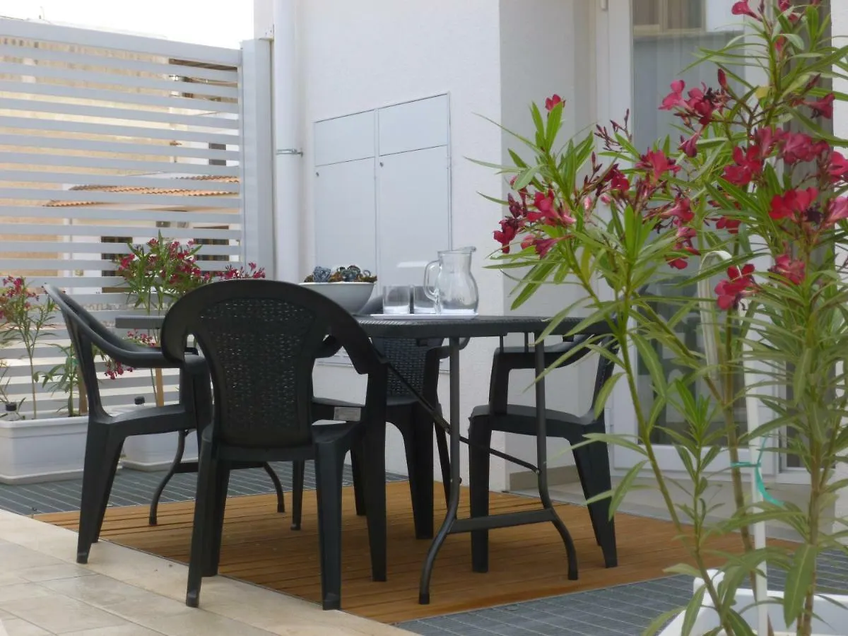 Charm Holiday Terrasini Italien